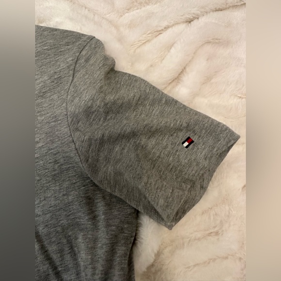 Tommy Hilfiger Grey Tshirt - Picture 3 of 6